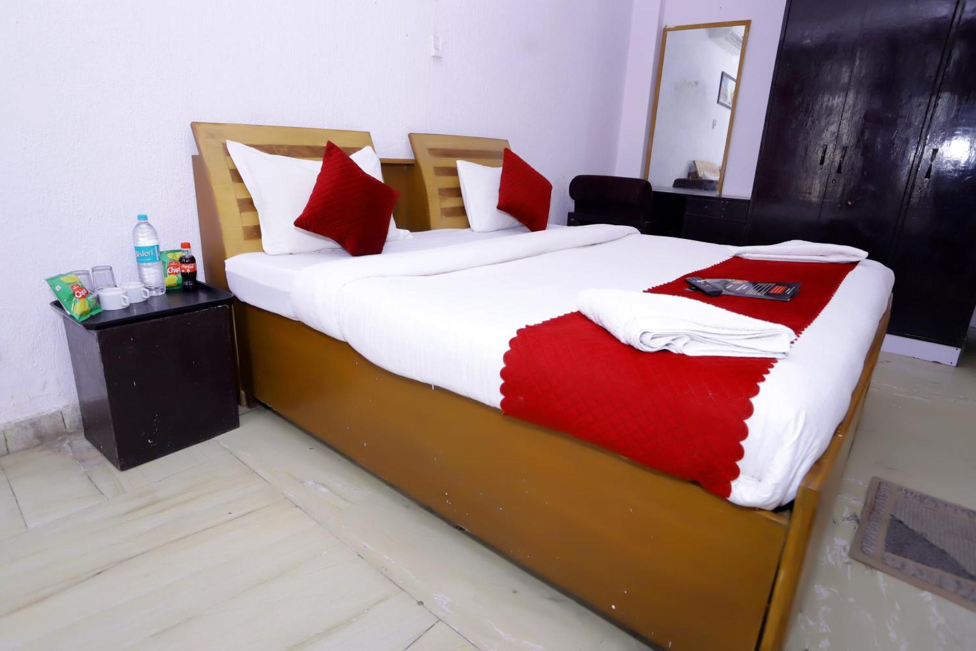 Hotel Warm Welcome - Noida Sector 51 Exteriér fotografie