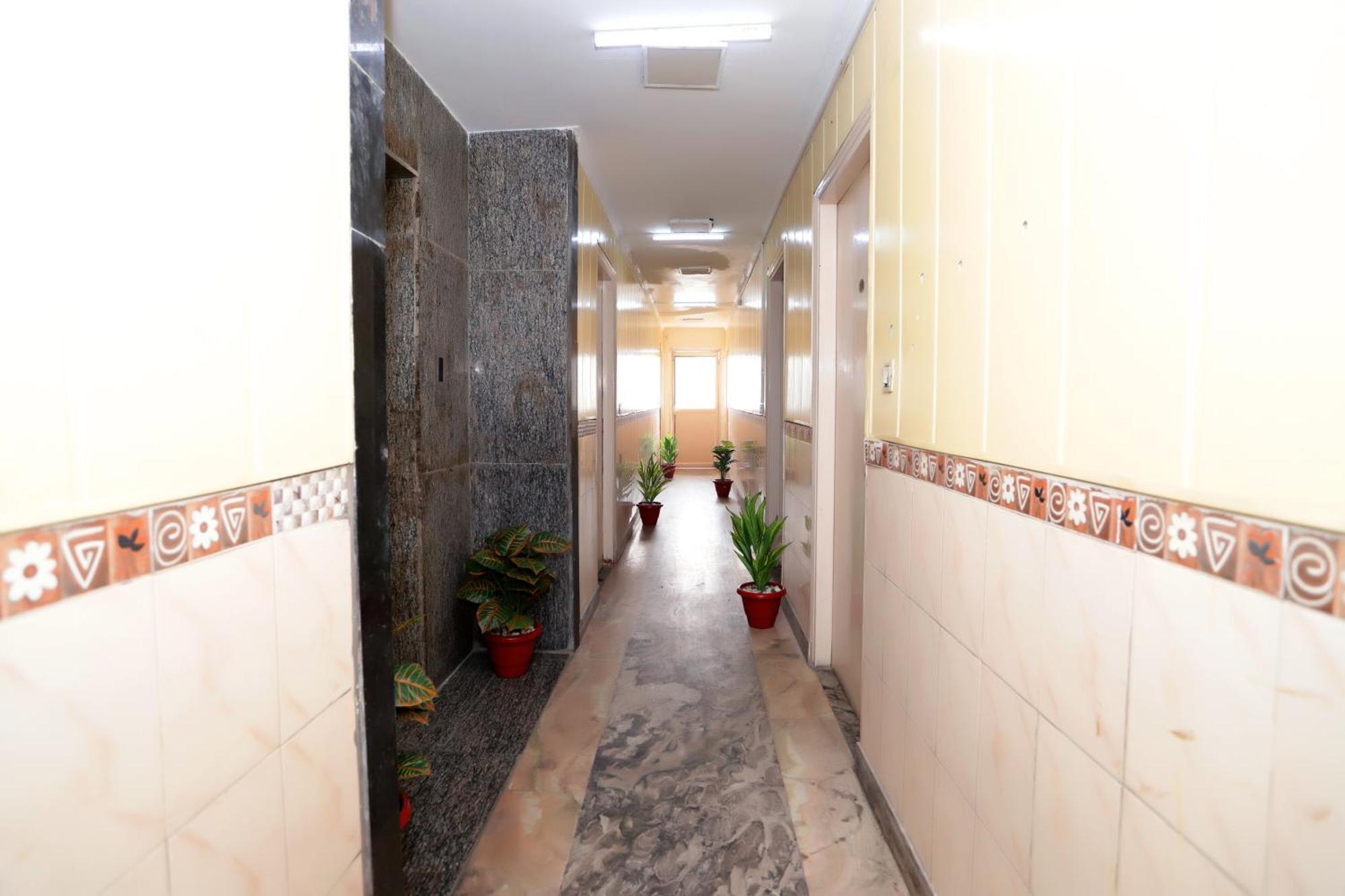Hotel Warm Welcome - Noida Sector 51 Exteriér fotografie